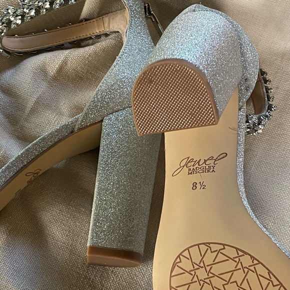 Badgley Mischka Odessa Crystal Adorned Block Heel - Picture 4 of 16